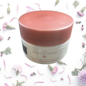 RITUALS The Ritual Of Sakura Renewing Body Scrub W/Organic Rice & Cherry Blossom
